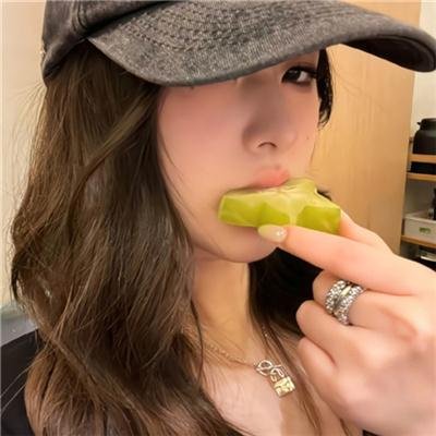 鲨鱼开大口